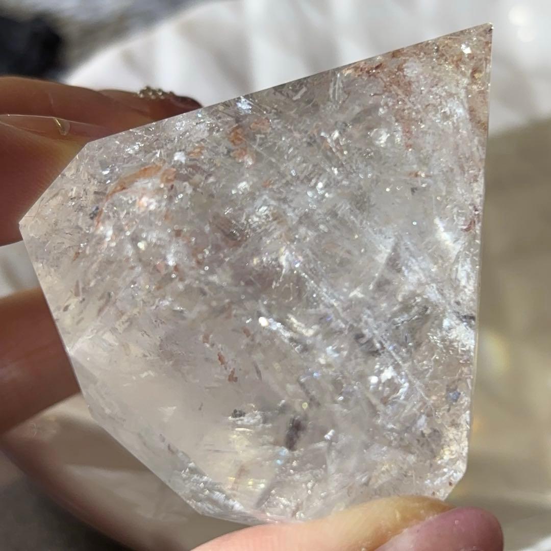 天然石 ピンクアゼツライト ダイヤ型 ピンククリアクォーツ レインボー d495