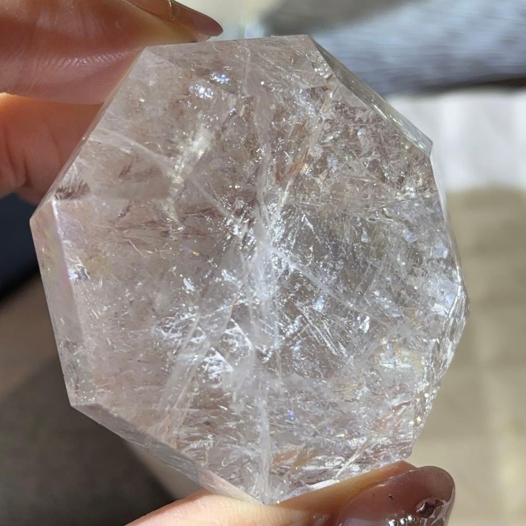 天然石 ピンクアゼツライト ダイヤ型 ピンククリアクォーツ レインボー d495