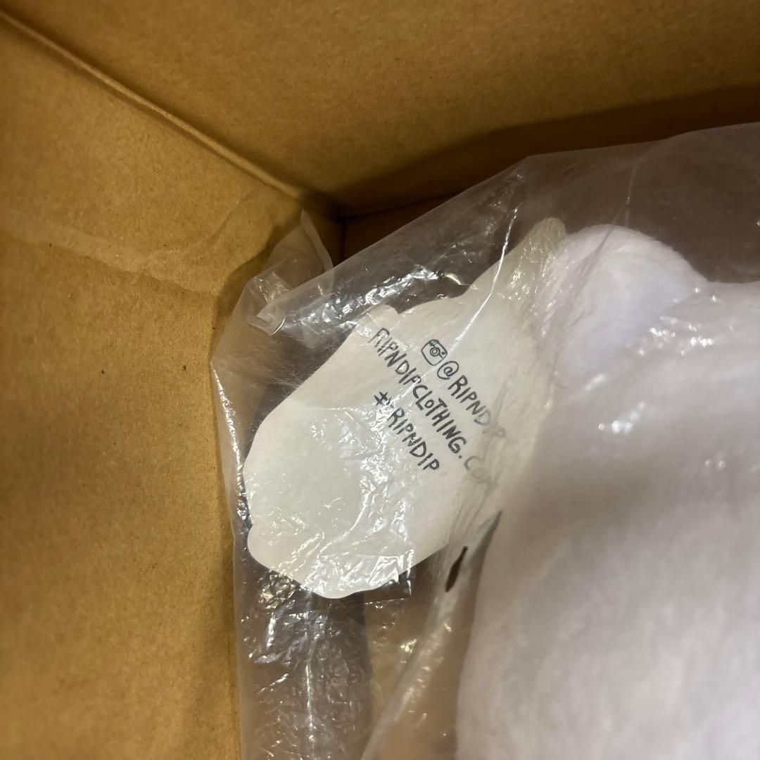 RipNDip 猫のぬいぐるみ