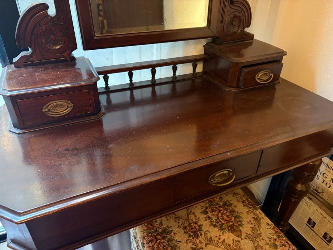 UKヴィンテージ ドレッサー 鏡台 抽斗3杯