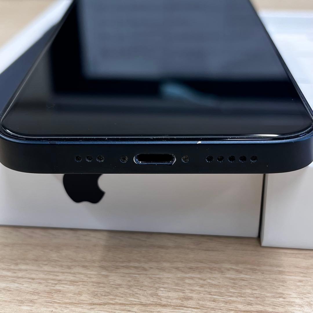 最終値下げ　美品　iPhone13 256GB SIMフリー　ミッドナイト