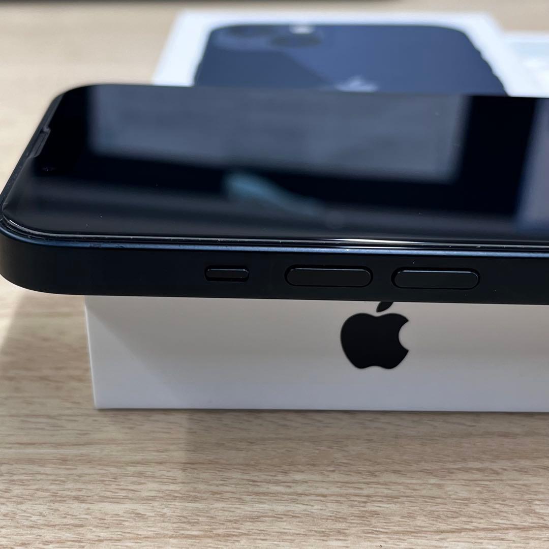 最終値下げ　美品　iPhone13 256GB SIMフリー　ミッドナイト