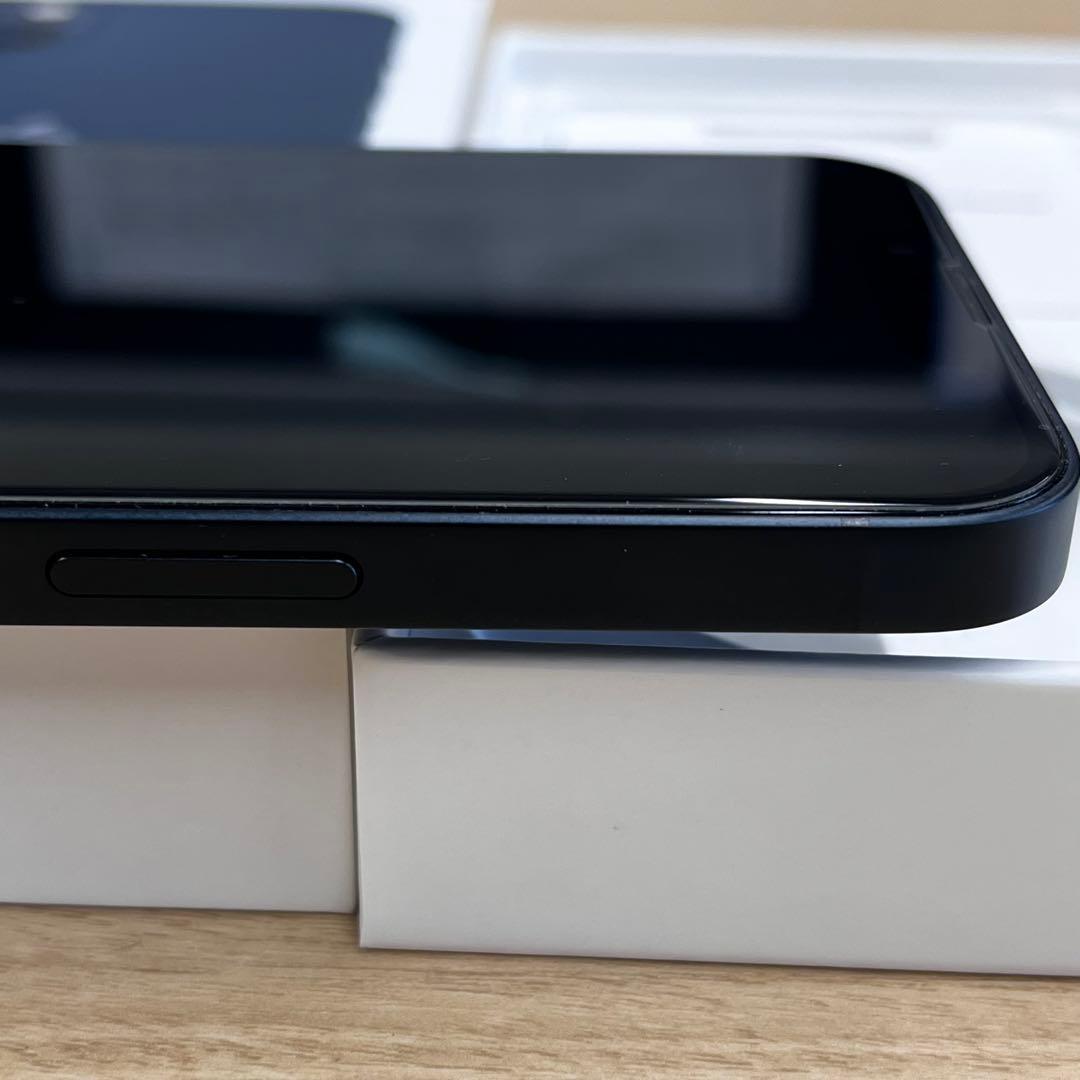 最終値下げ　美品　iPhone13 256GB SIMフリー　ミッドナイト