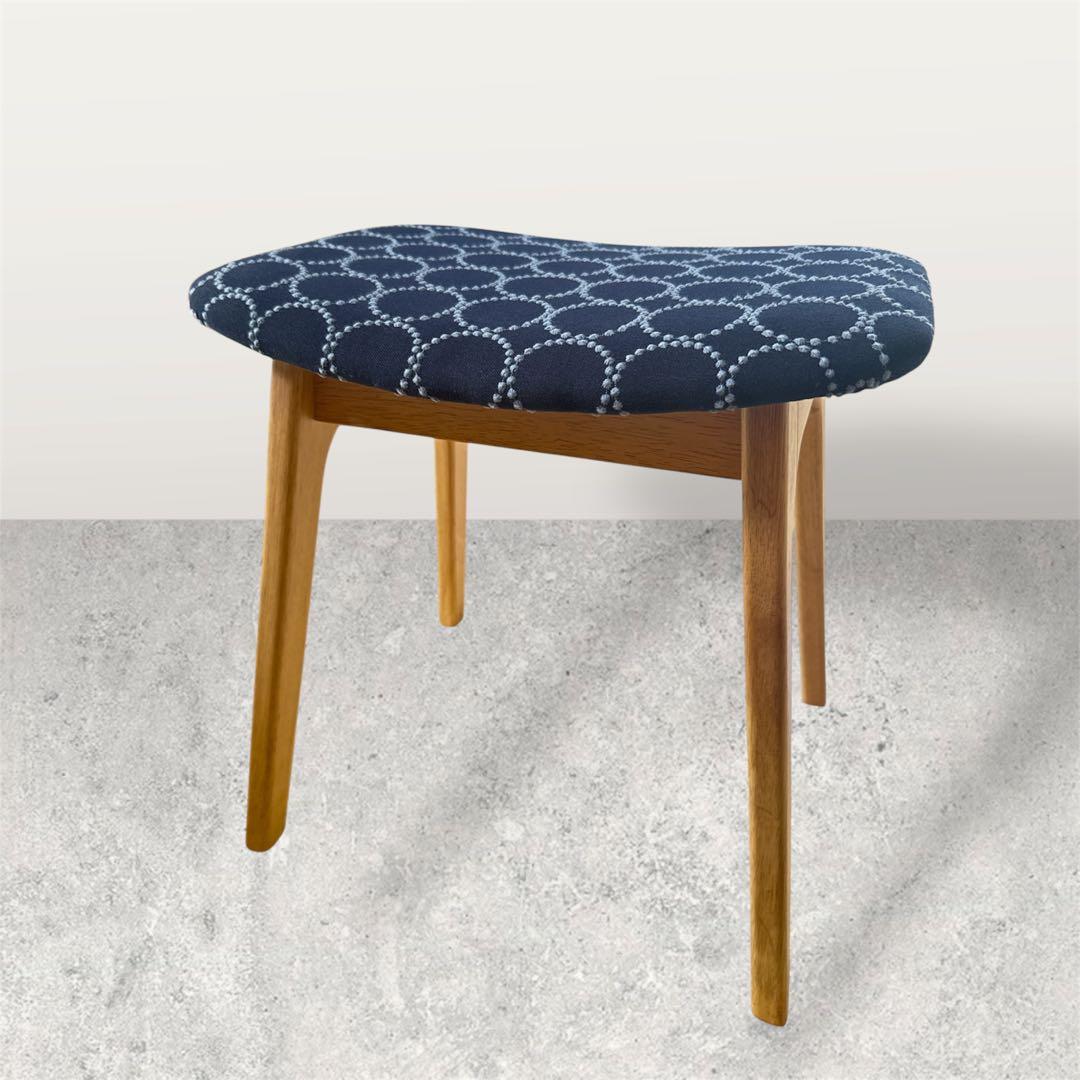 ミナペルホネン使用スツール　オットマン　イス　チェア　インテリア家具北欧スタイル