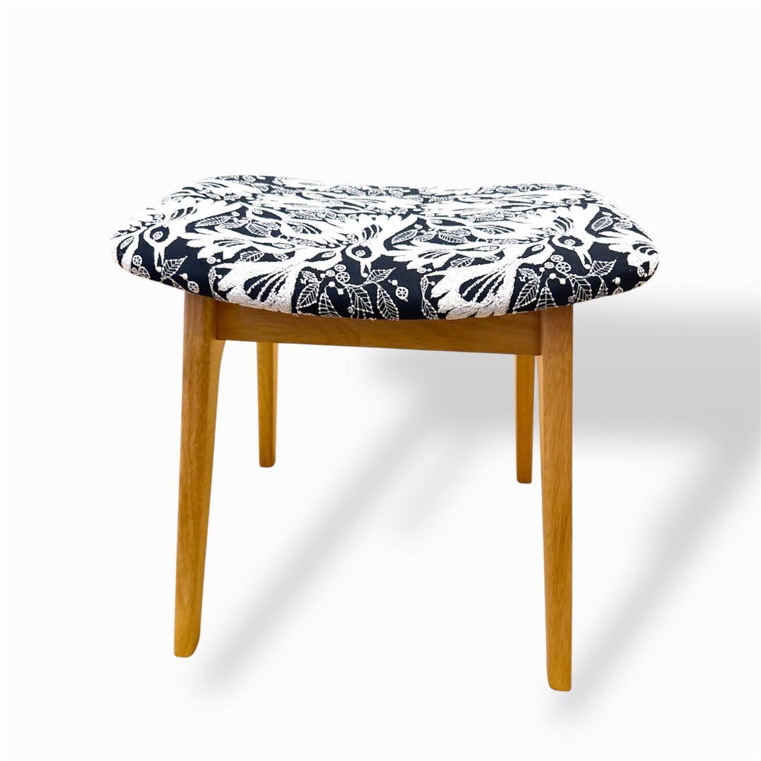 ミナペルホネン使用スツール　オットマン　イス　チェア　インテリア家具北欧スタイル