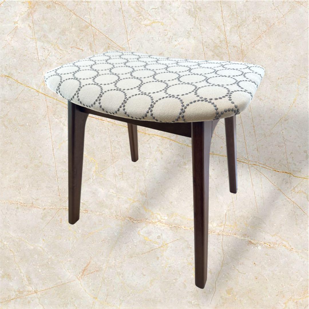 ミナペルホネン使用スツール　オットマン　イス　チェア　インテリア家具北欧スタイル