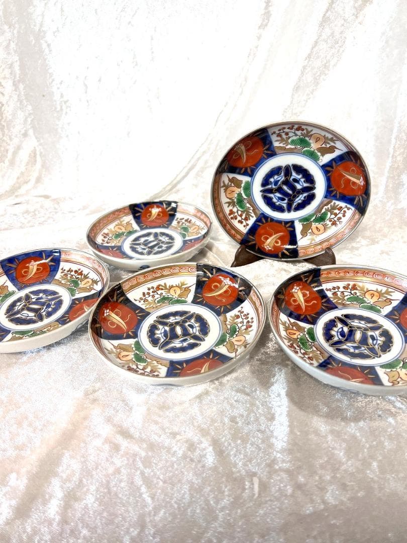 金彩色絵鶴と松竹梅紋皿　伊万里焼　明治　５枚組