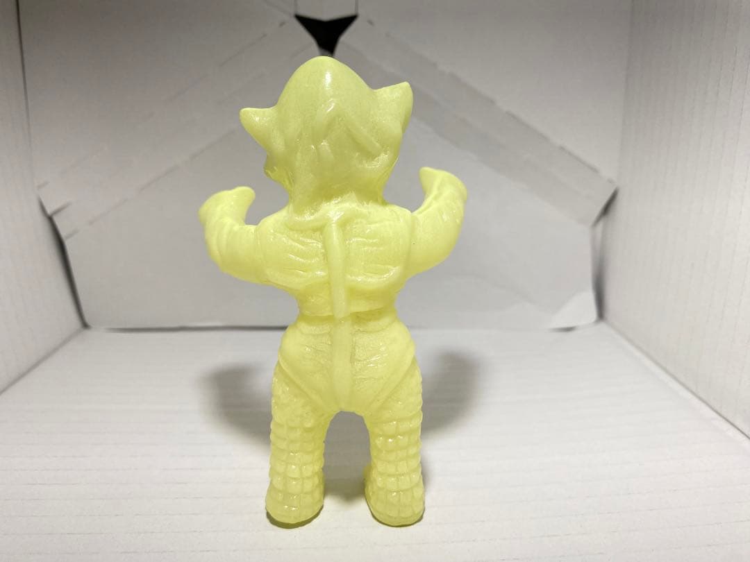 メフィラス星人 ブルマァク 復刻怪獣シリーズ 蓄光