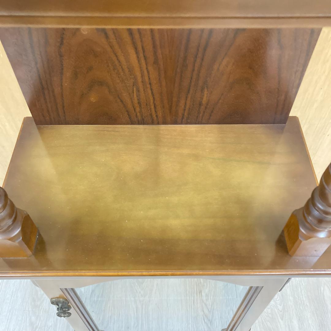 【カリモク】アンティーク　ガラスショーケース　飾り棚　コレクションボード