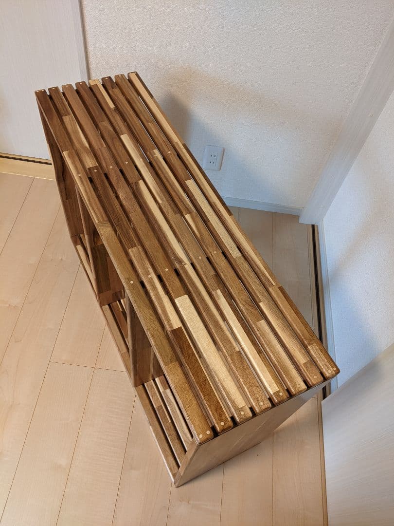 縦格子デザイン　木製オープンシェルフ4段 クリア塗装［棚　ラック］