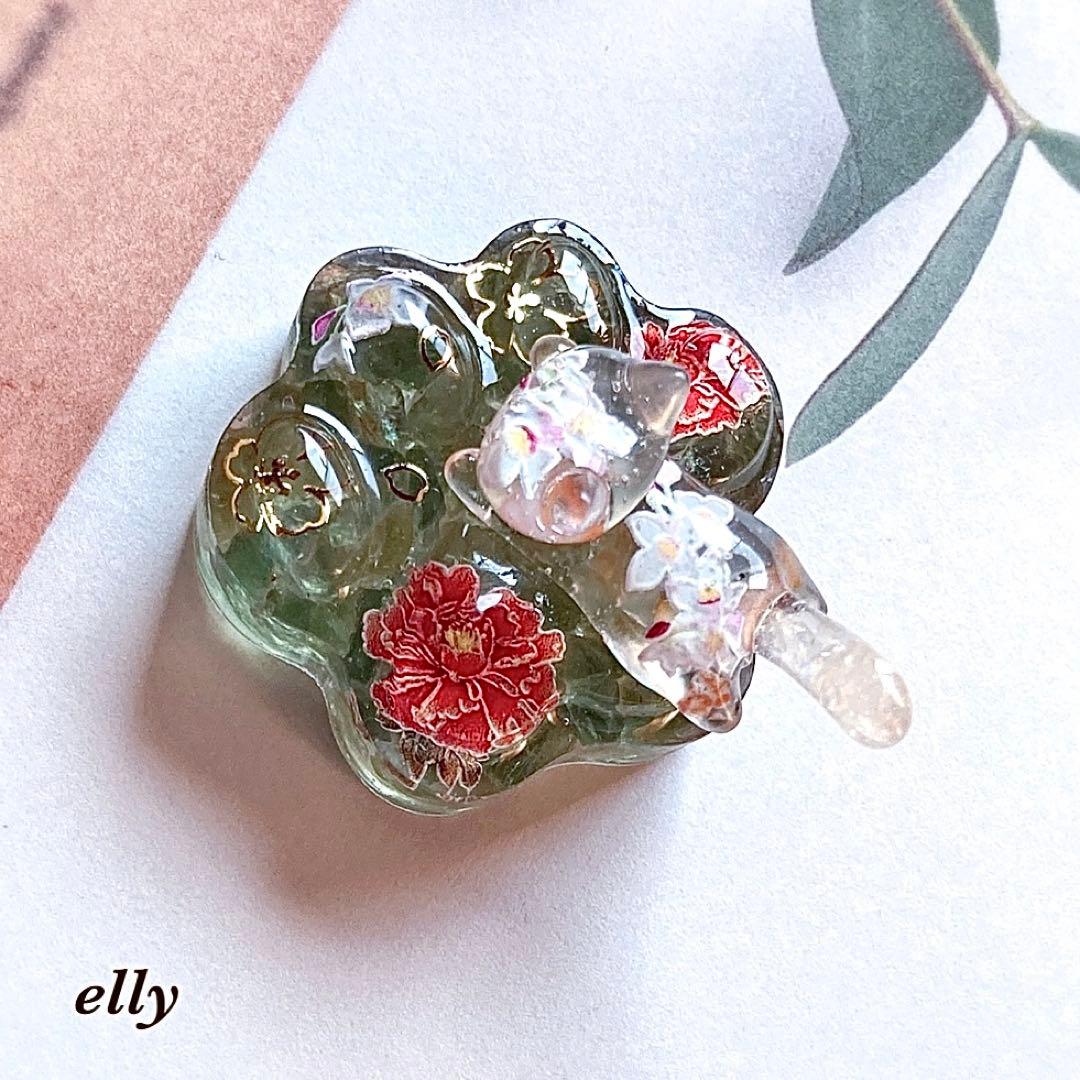 【sawasawa様】1632.天然石　和柄　じゃれ猫　レジン　キーホルダー