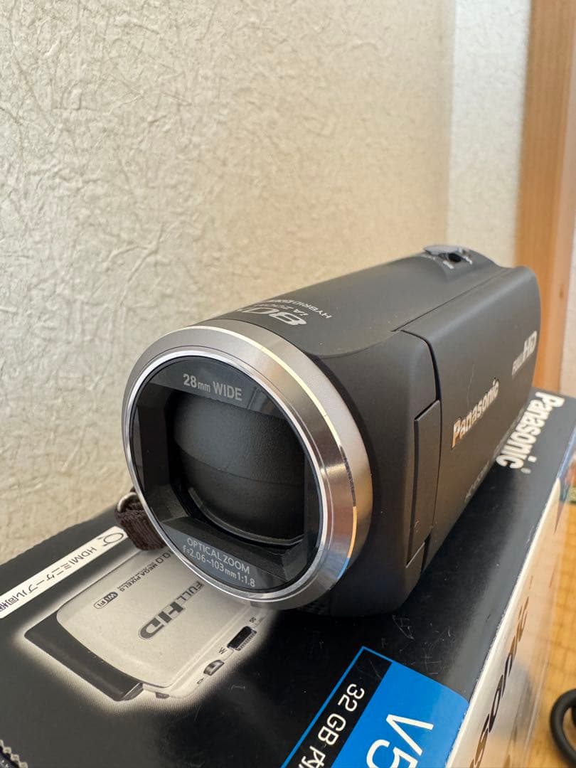 ビデオカメラ　Panasonic HC-V520M 32GB ブラック