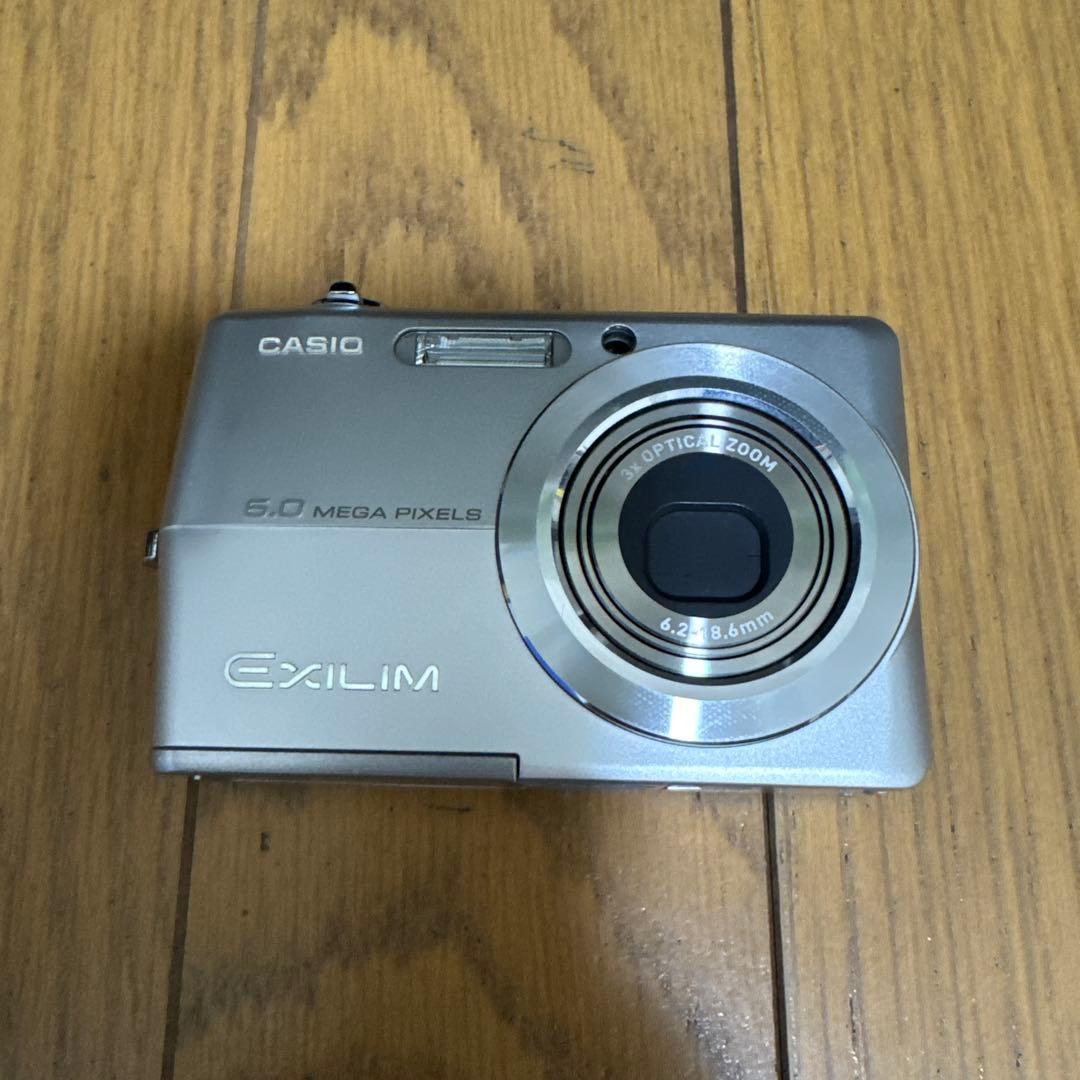 【中古】EX-Z600 シルバー CASIO EXILIM デジタルカメラ