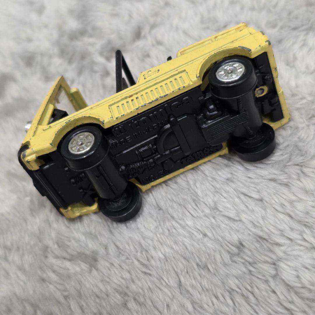 トミカ　11台セット　NHK、ふそうコンテナ、ローソン、ファミマ　tomica