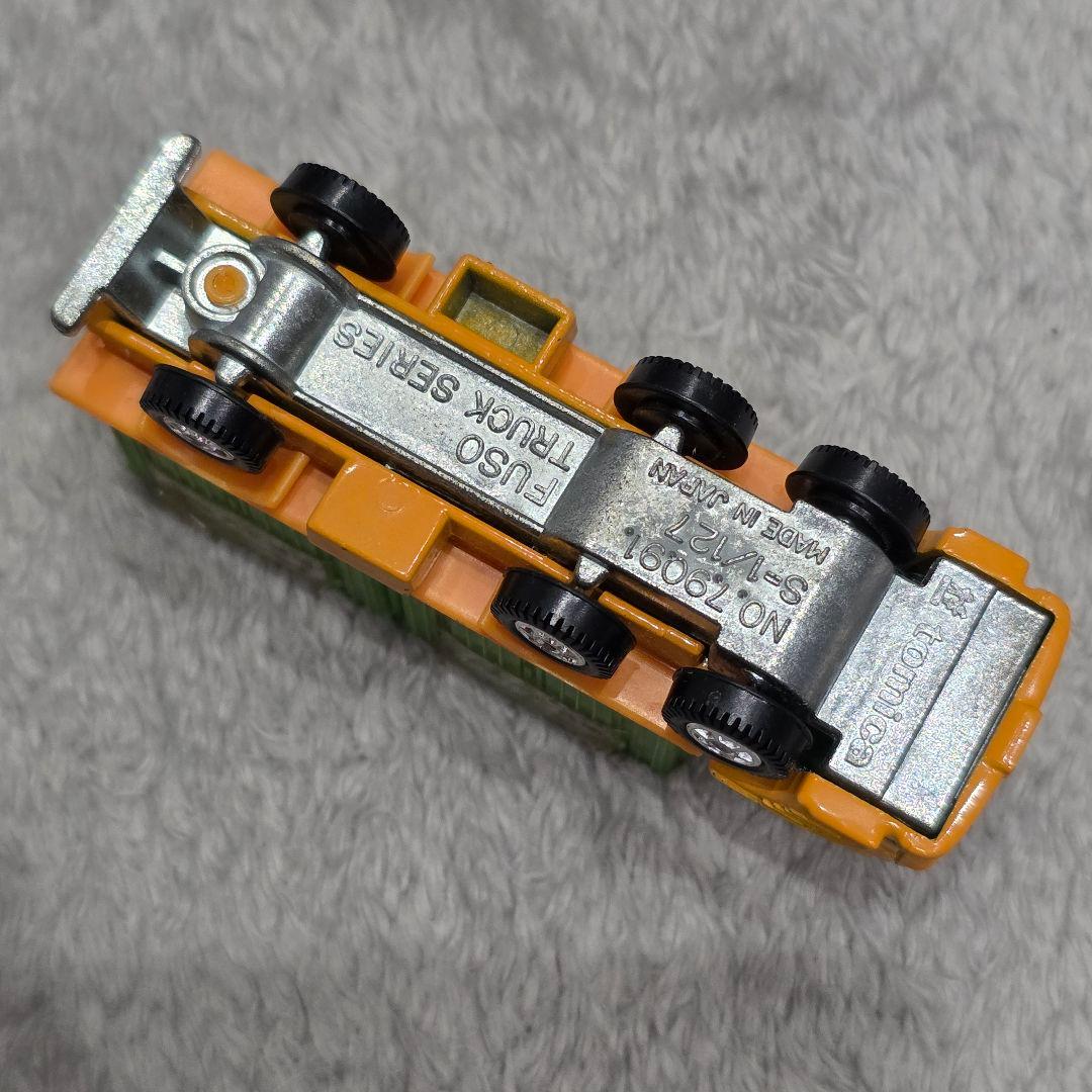 トミカ　11台セット　NHK、ふそうコンテナ、ローソン、ファミマ　tomica