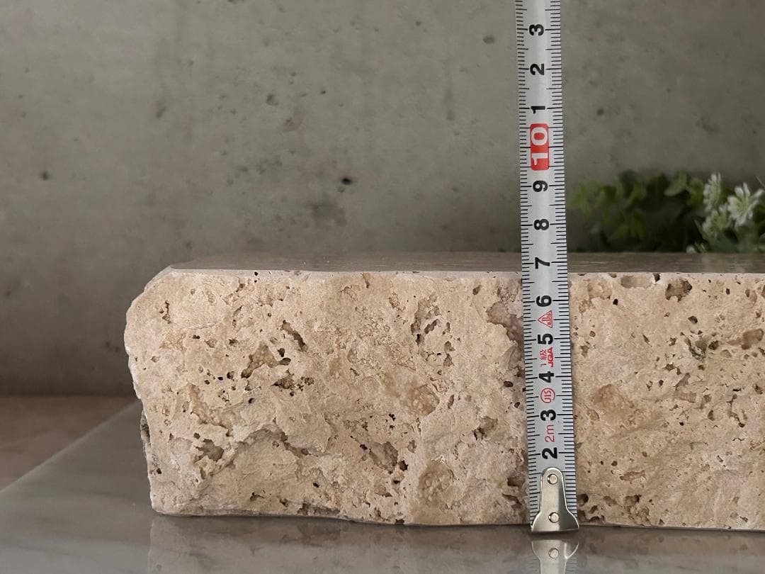 天然大理石　イタリア　トラバーチン　割肌●一点物●アクセサリー台　台座●送料無料