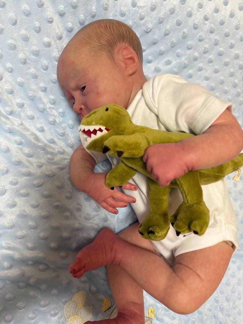 リボーンドール　リアルご機嫌ななめベビー