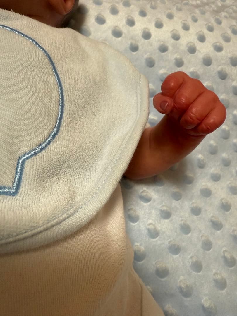 リボーンドール　リアルご機嫌ななめベビー