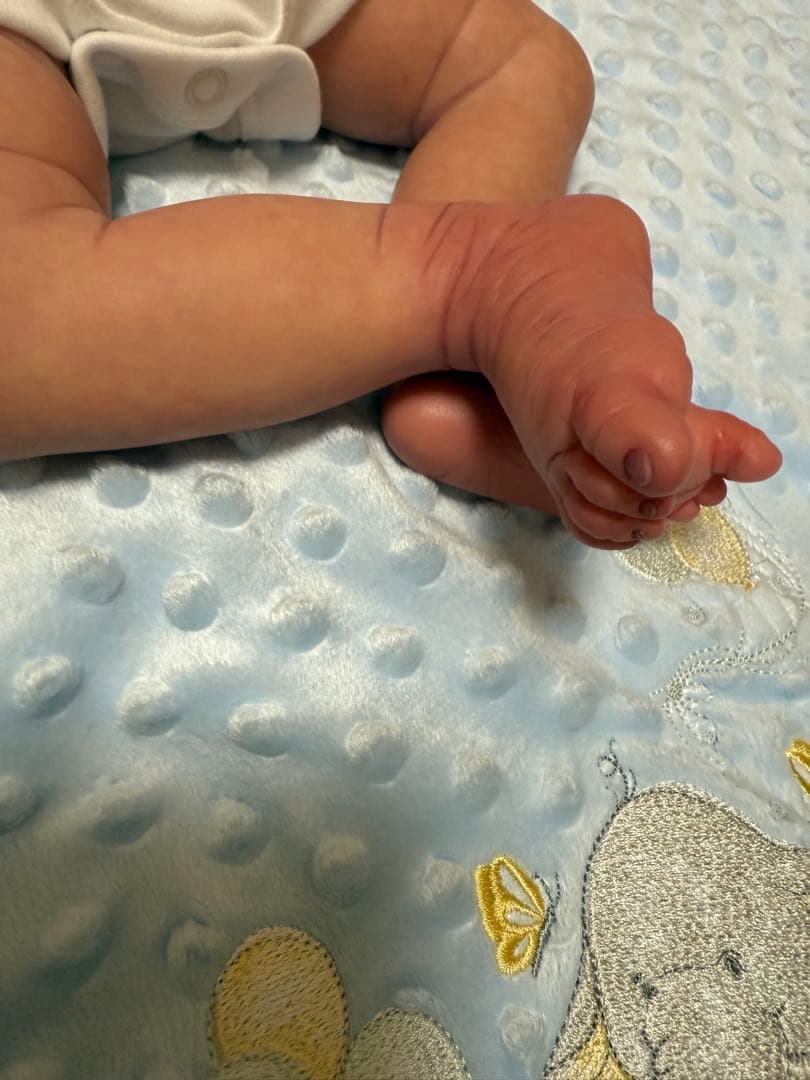 リボーンドール　リアルご機嫌ななめベビー