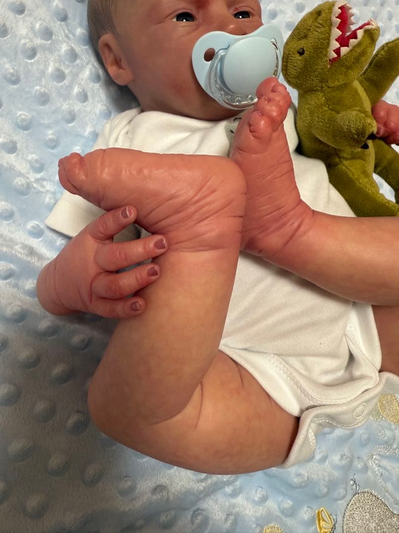 リボーンドール　リアルご機嫌ななめベビー