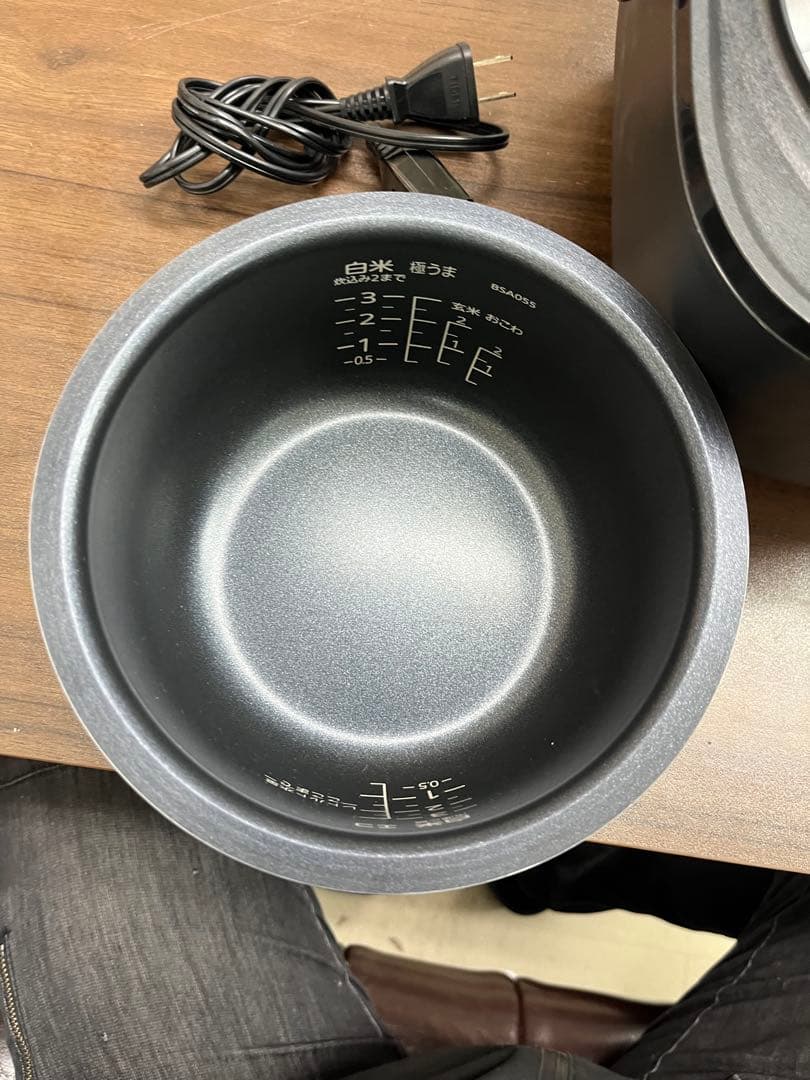 TIGER 炊飯器 JBS-A055 KM ブラック　3合炊き2025年製