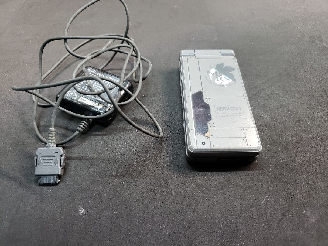 SH-06A NERV 携帯電話本体