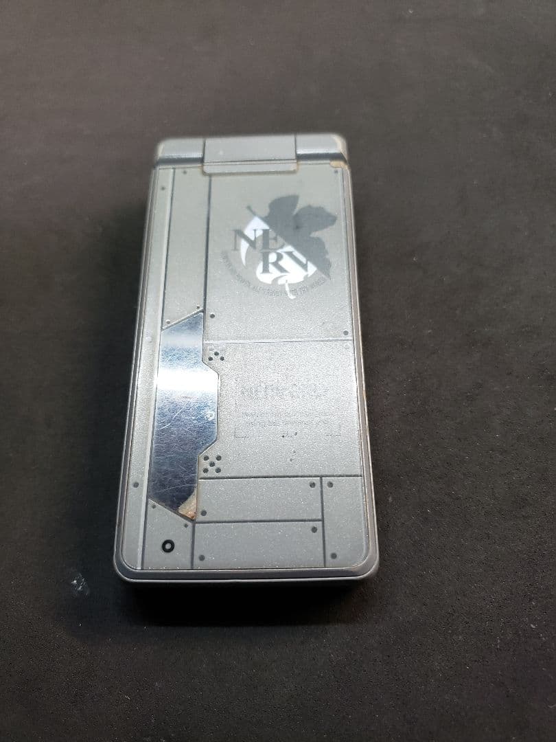 SH-06A NERV 携帯電話本体