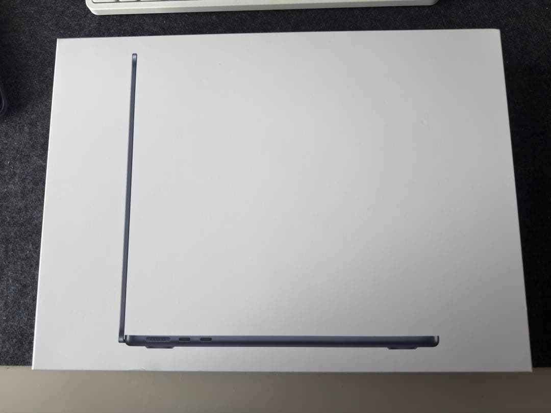 MacBook本体 M4 MacBook Air 16GB 512GB