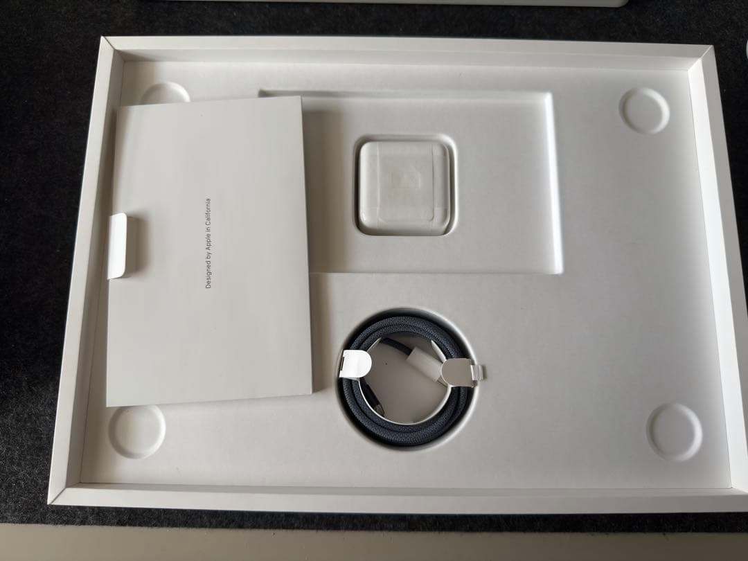 MacBook本体 M4 MacBook Air 16GB 512GB