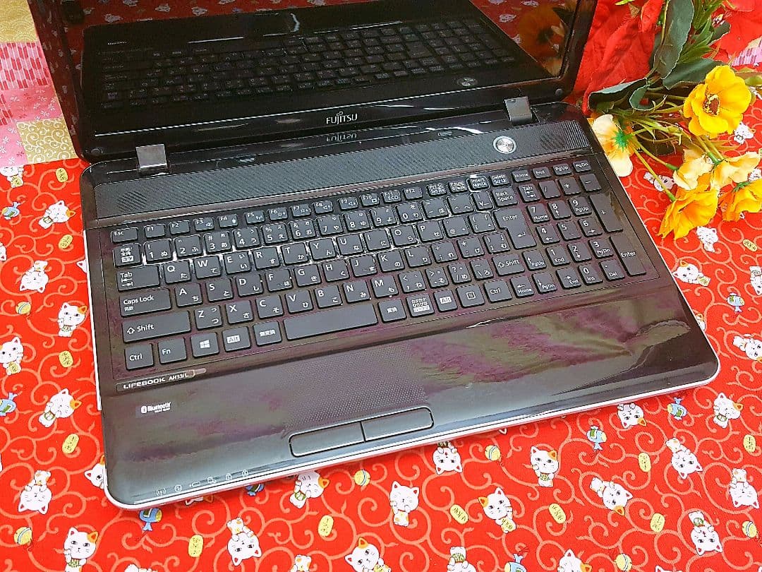 極上品！美品！テレワーク可能！富士通ノートパソコン！新型Win10！動画編集