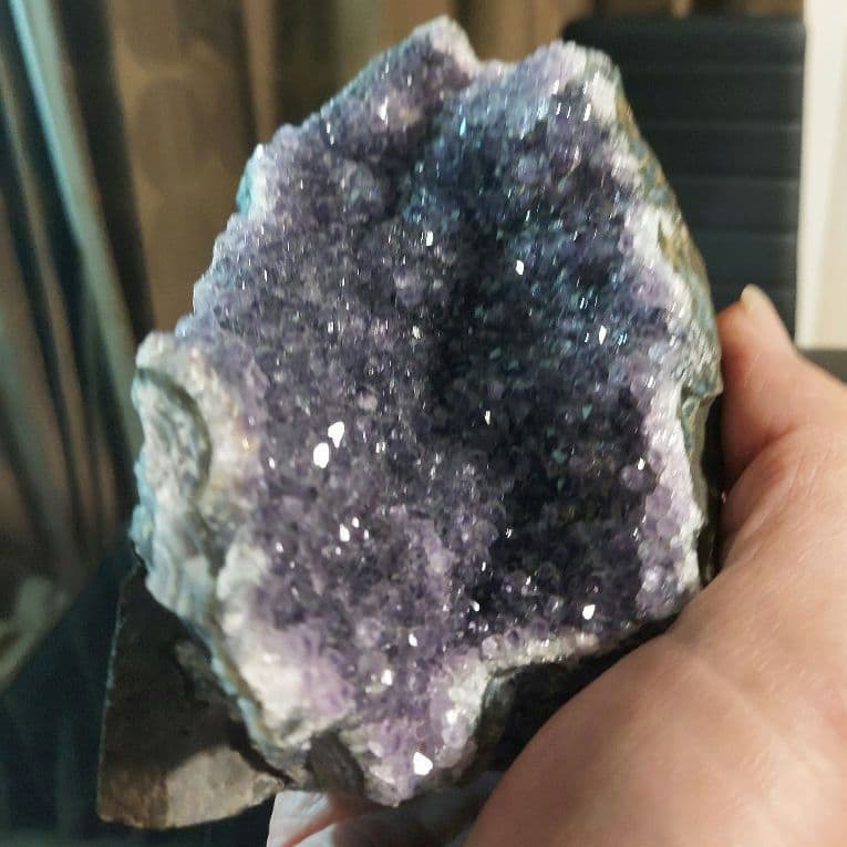 大きな1.1kg超え紫水晶アメジストクラスター原石 台座も付いてこの価格 493