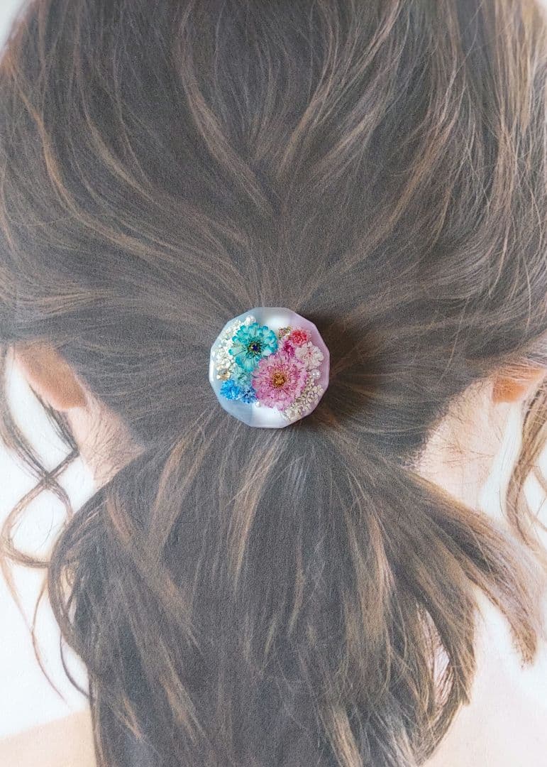 【1245】レジン　マトリカリア　ヘアゴム　ポニーフック　ブロ―チ　ハンドメイド