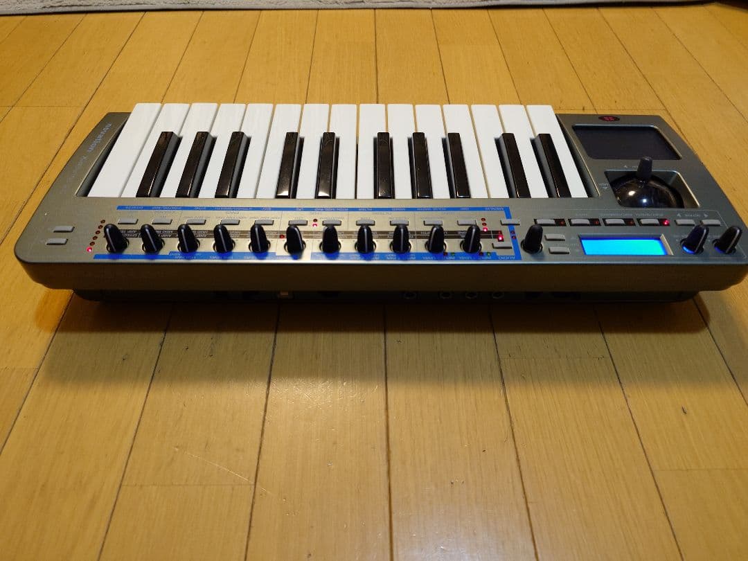 Novation XioSynth 25 シンセサイザー