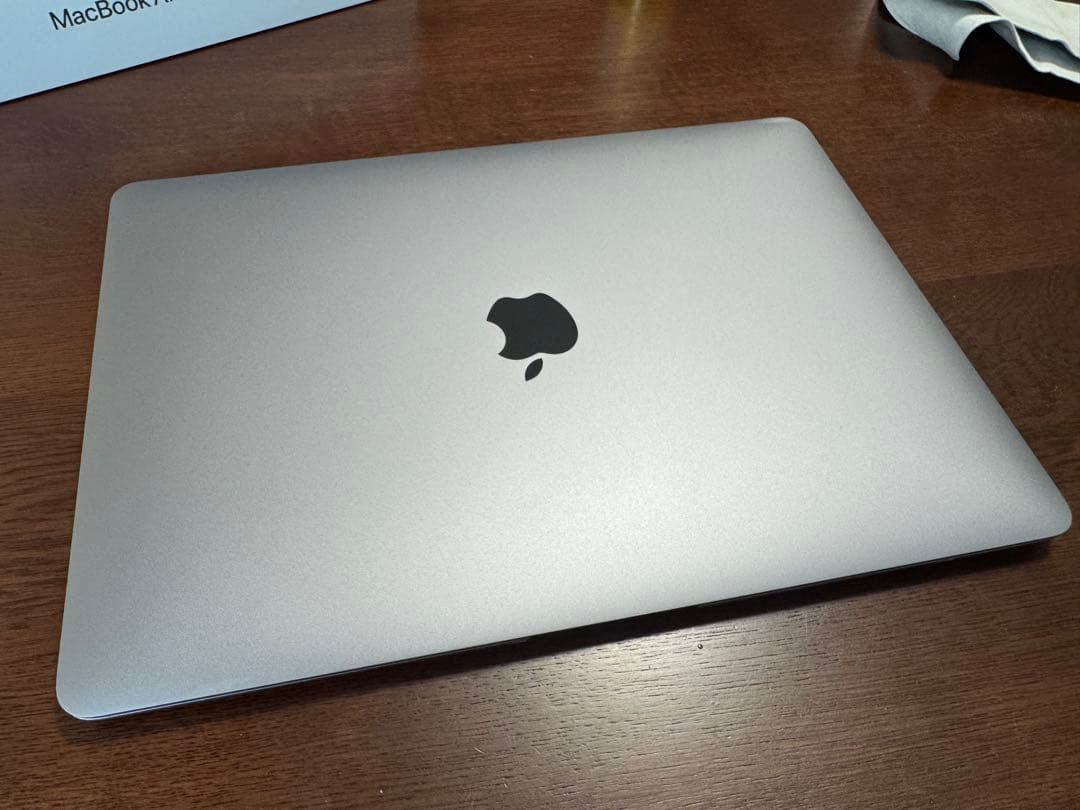 MacBook本体 Apple MacBook Air M1 8GB 512GB