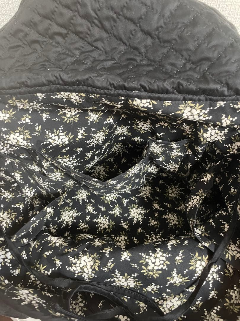 ★週末セール★ハンドメイド　花柄キルティングトートバッグ