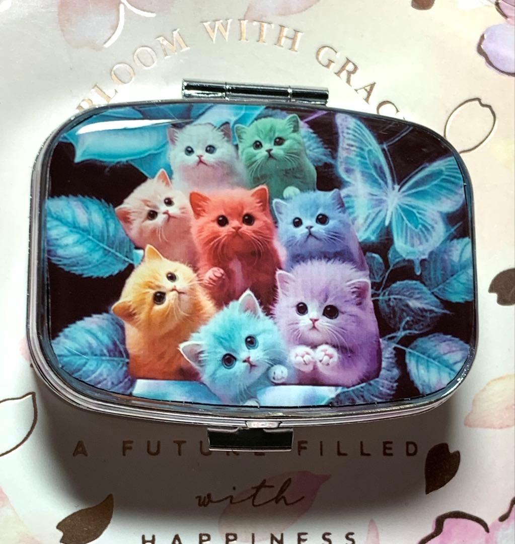 「えりちゃん専用」レジン 虹色 ねこ ピルケース