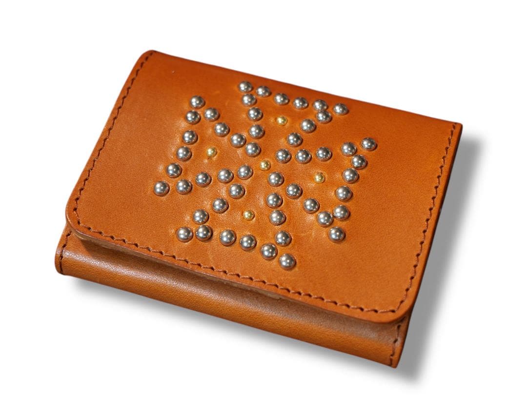 栃木レザー　ウォレット　財布　トラッカー　アイアンクロス　スタッズ　ミニ　二つ折