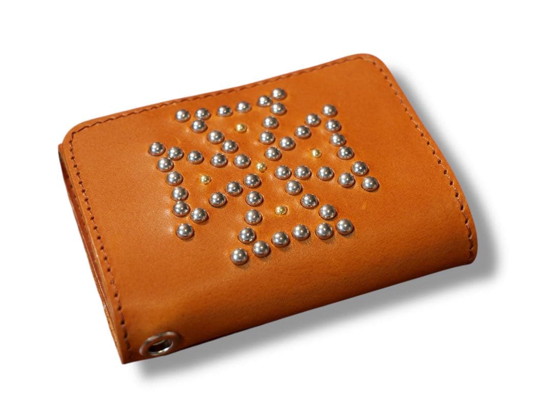 栃木レザー　ウォレット　財布　トラッカー　アイアンクロス　スタッズ　ミニ　二つ折