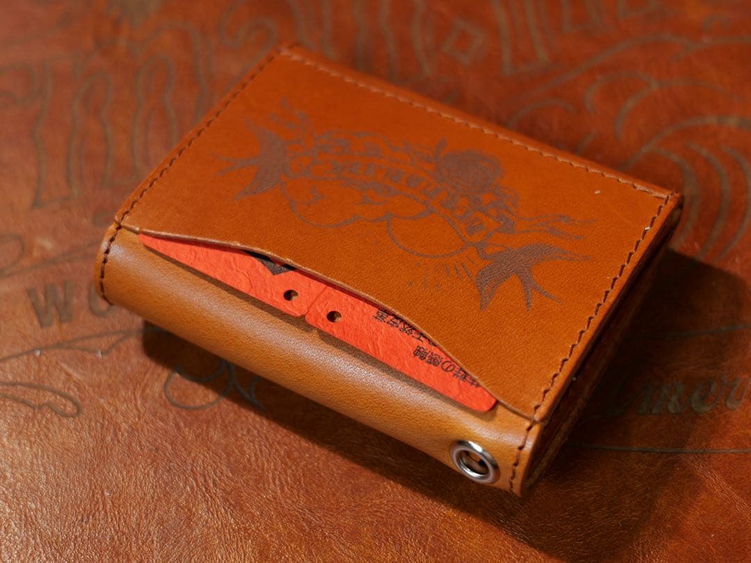 栃木レザー　ウォレット　財布　トラッカー　アイアンクロス　スタッズ　ミニ　二つ折