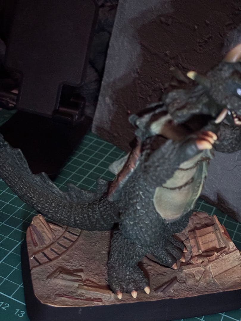 古代怪獣ゴメス ウルトラQ エクスプラス 16cm