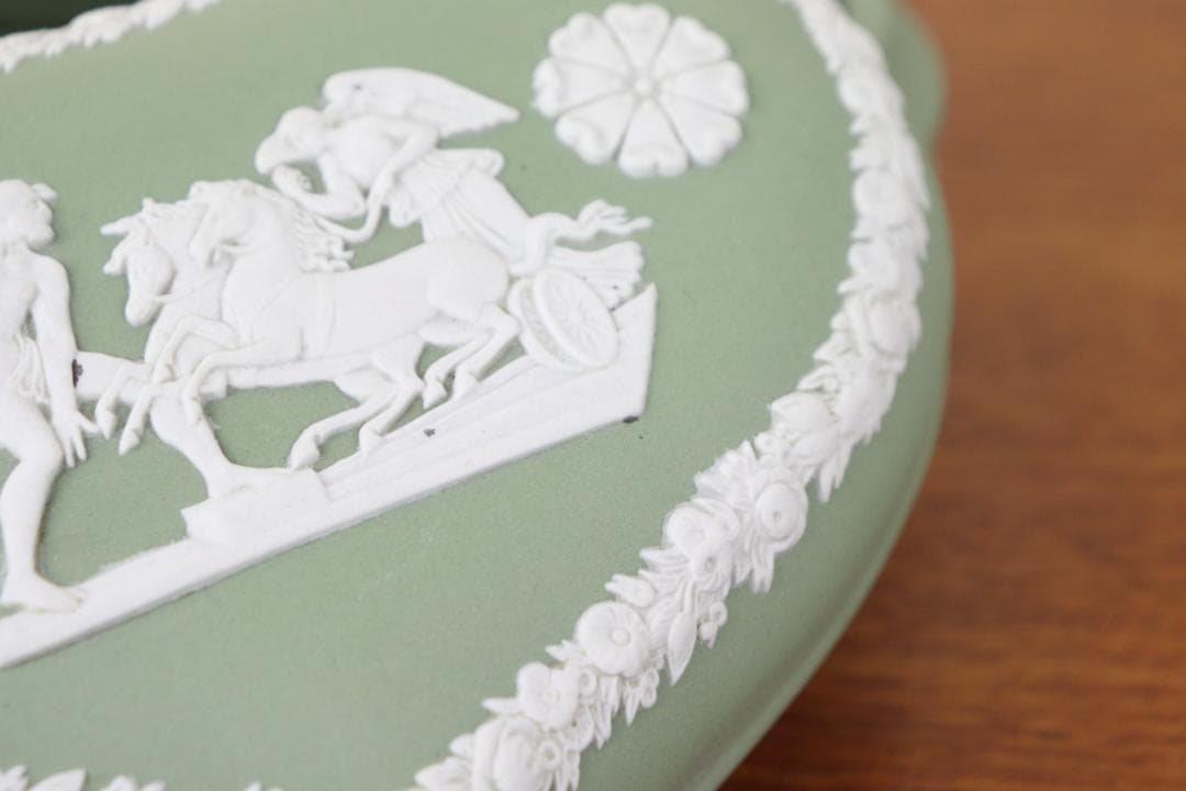 お値下げ　ウェッジウッド　ジャスパー　ハートボックス　セージグリーン　イギリス