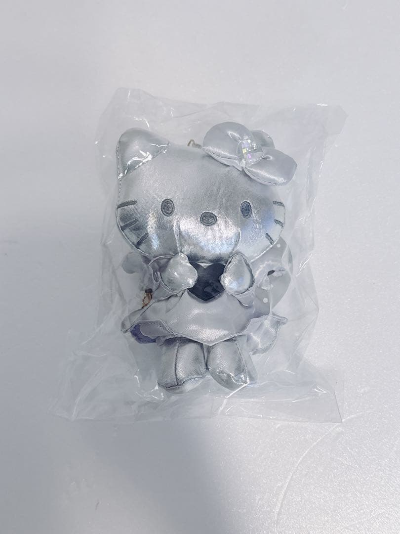 非売品ステッカー付 合皮マスコットチャーム 全2種 キティ エンジェルブラック
