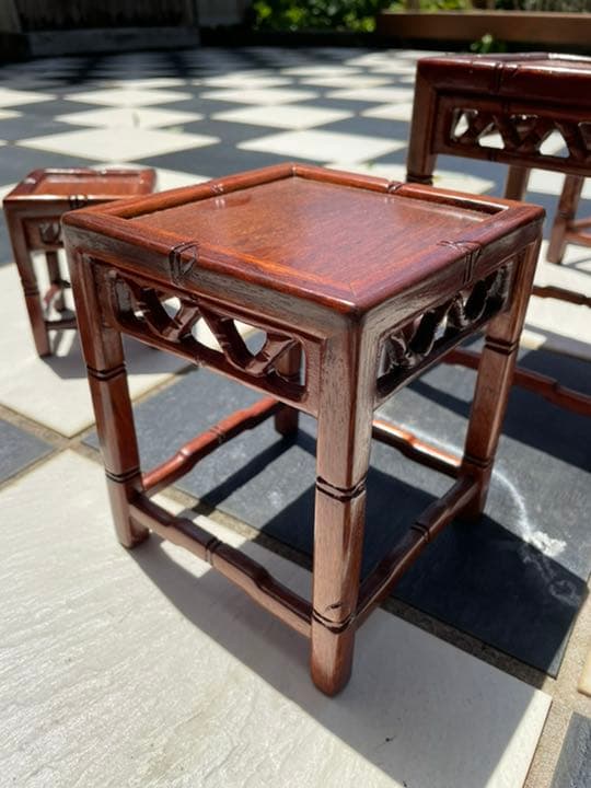 木の飾り棚　亀の子　椅子　アンティーク　４個セット