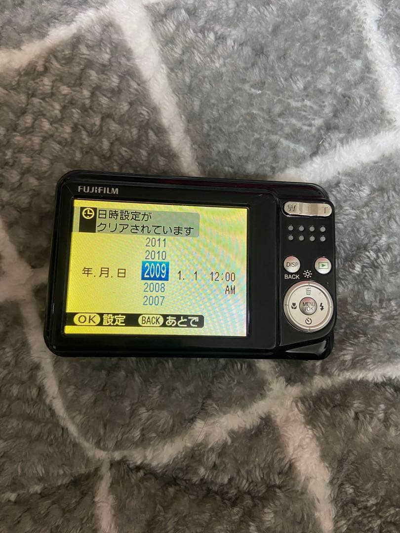 FUJIFILM　 デジカメ 　A220　単三乾電池駆動　コンデジ