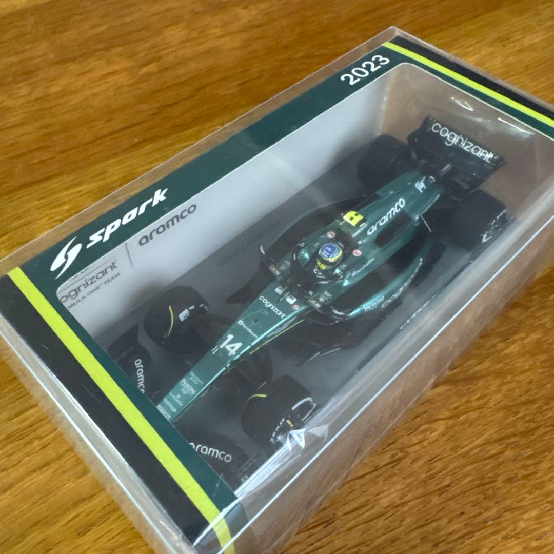 Spark 1/43AMR23 アストンマーチン F1 ミニカー 2023