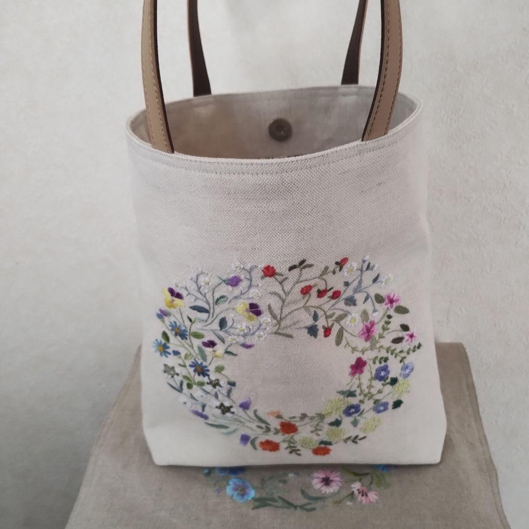 ハンドメイド 手刺繍 小さなお花のト― トバック