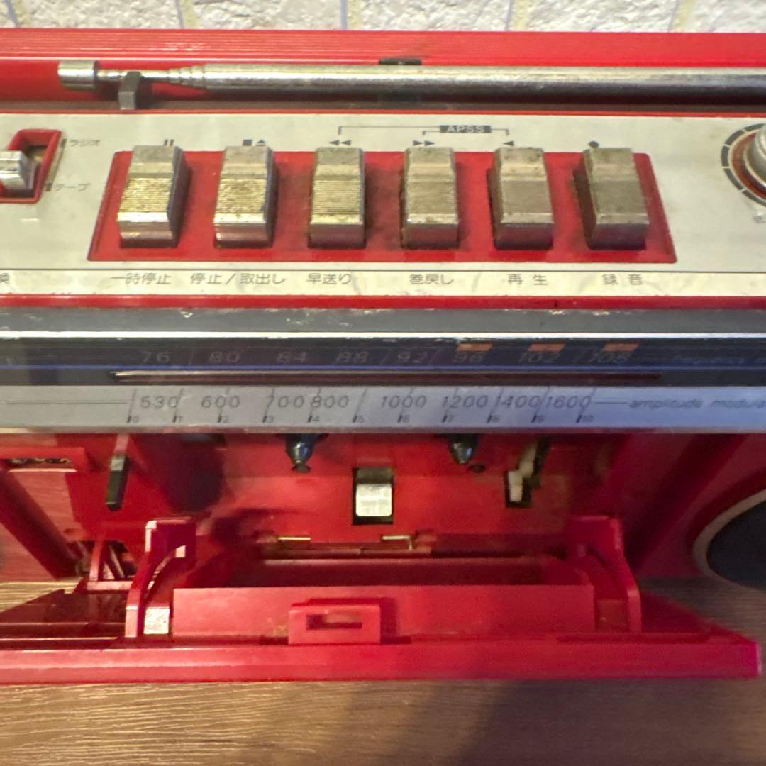 昭和レトロ　即使用可能　動作確認済み　SHARPステレオラジカセ　ＱＴ２２