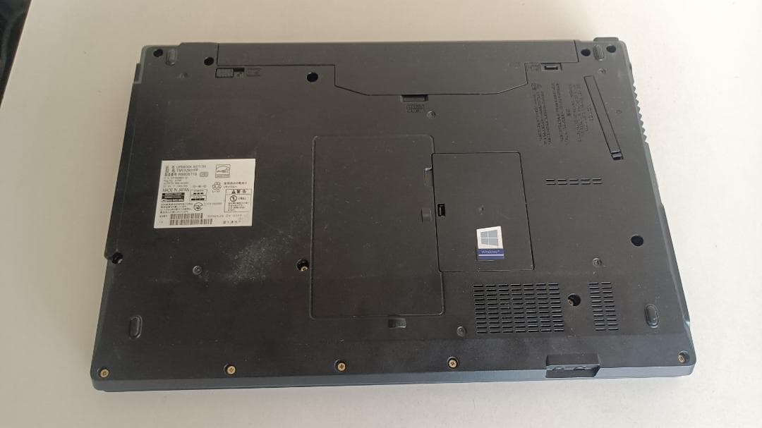 ⭐️ノートパソコンFUJITSU第七世代Core i3 SSD128Gメモリ8G