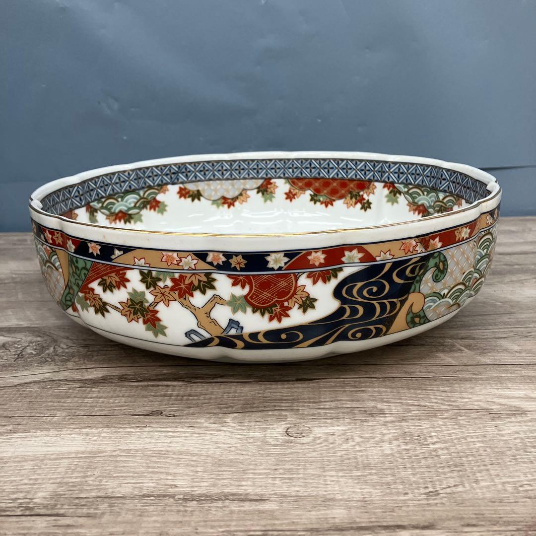 D-5 輪花鉢 和食器 伝統工芸 陶磁器 磁器 縁起物 紅葉 波文様 雑貨