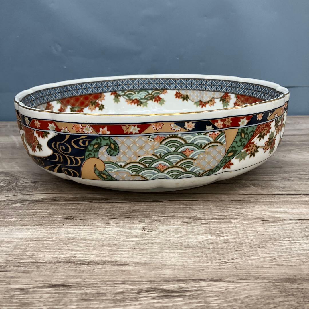D-5 輪花鉢 和食器 伝統工芸 陶磁器 磁器 縁起物 紅葉 波文様 雑貨